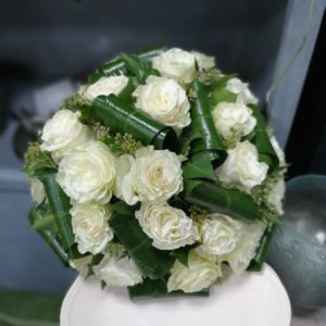 bouquet de roses blanches
