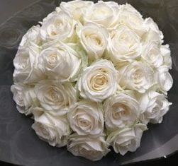 bouquet d'exception de roses blanches